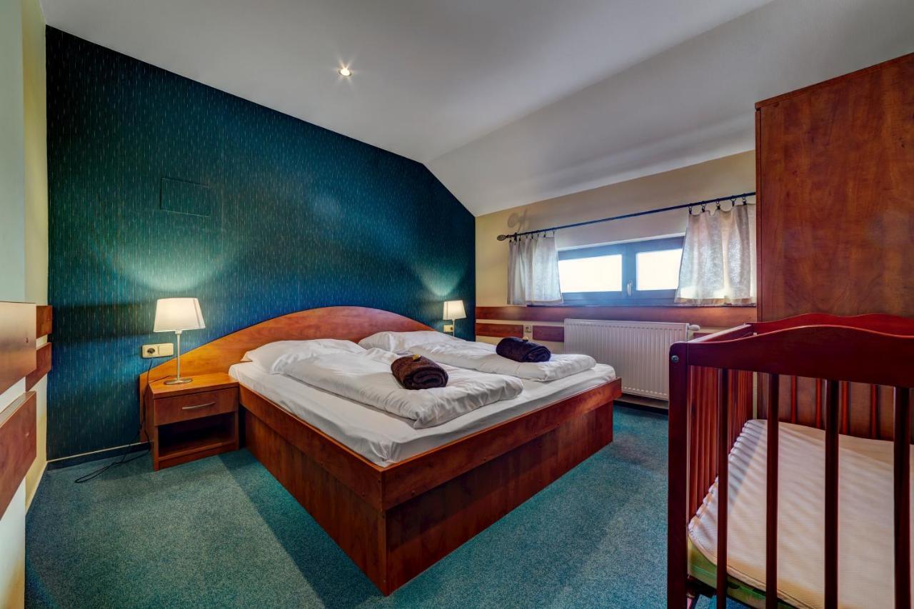 Apartmanovy Dom Slniecko Ziar Ngoại thất bức ảnh